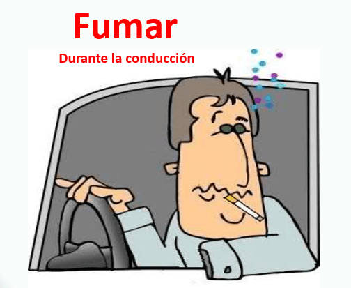 fumar durante la conducción